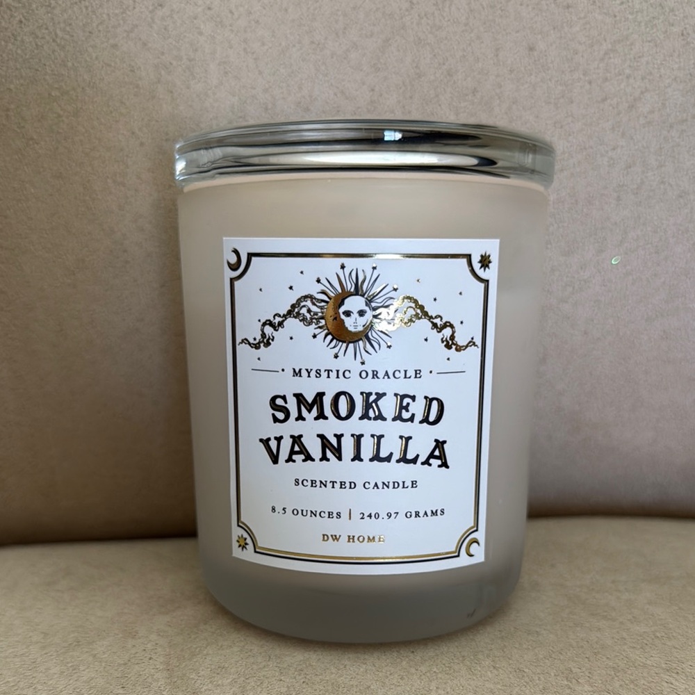 Smoked Vanilla Scented Candle - Cream